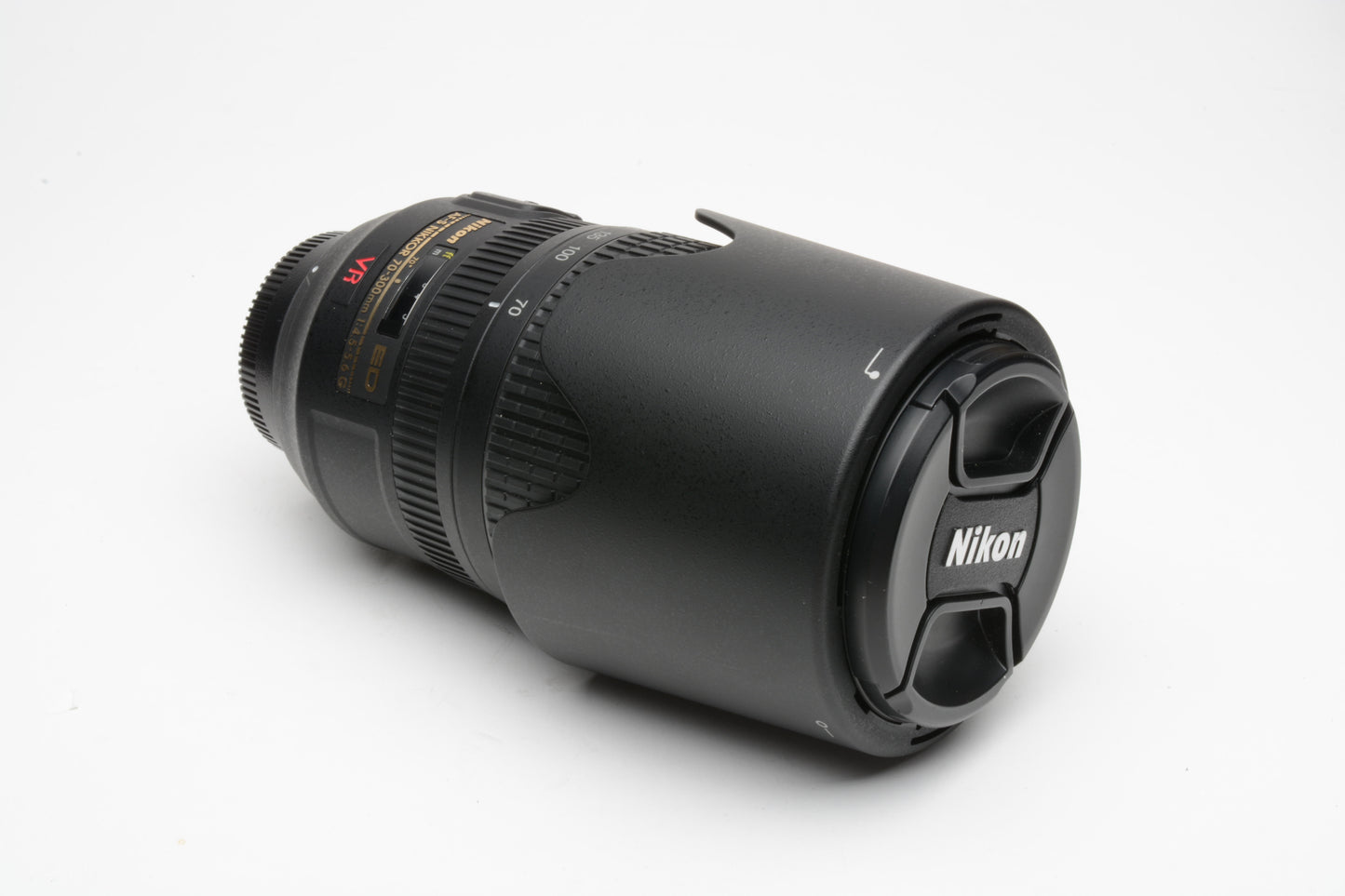 Nikon AF-S Nikkor 70-300mm f4.5-5.6G IF ED VR, hood, caps, pouch, USA, Mint-