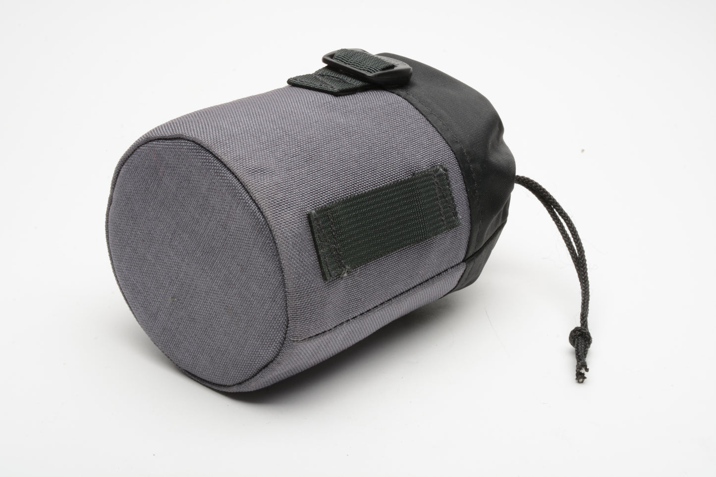 Lowepro padded lens case 6.5" x 4" string tie, Gray