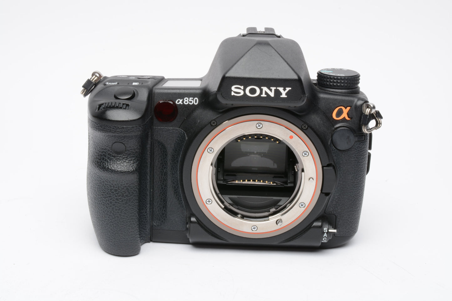 Sony A850 DSLR body, batt., charger, strap, Only 13K acts!