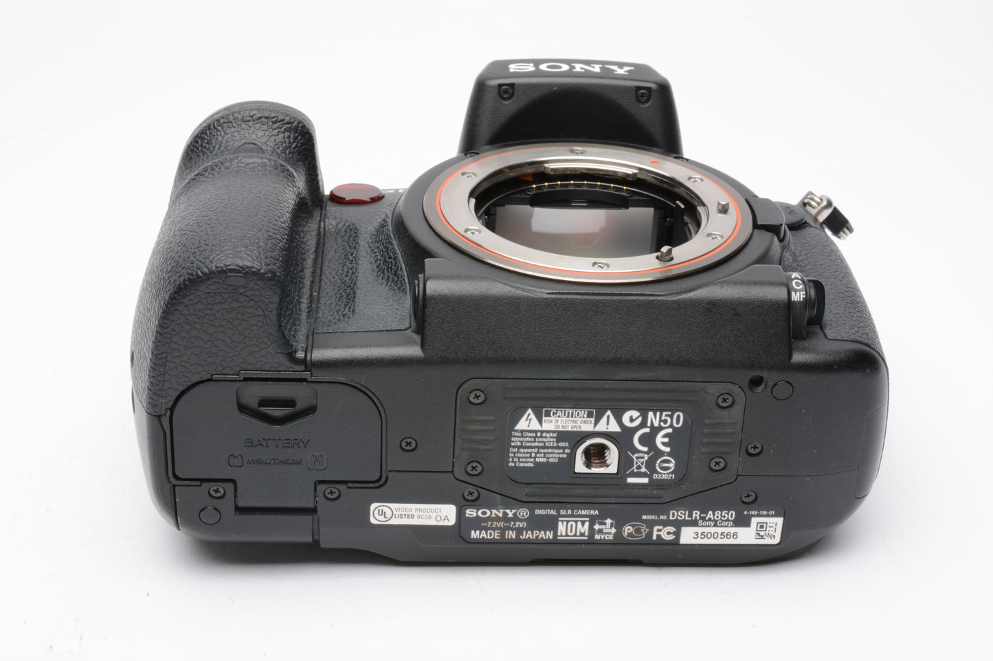 Sony A850 DSLR body, batt., charger, strap, Only 13K acts!