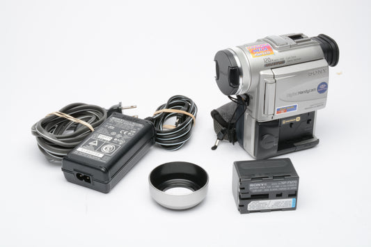 Sony DCR-PC100 Mini DV Camcorder, batt+charger+hood, fully tested, great!