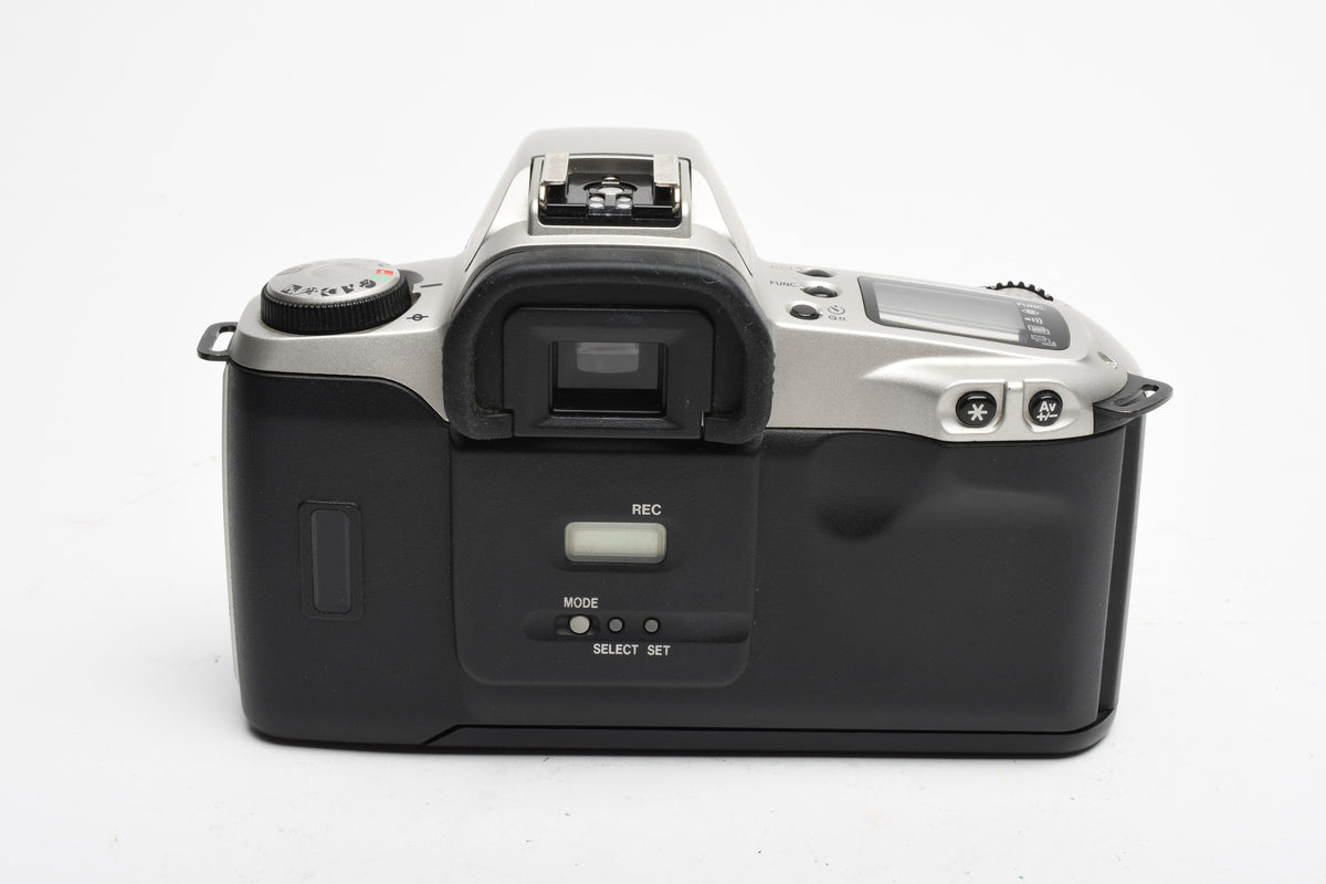 Canon EOS Rebel G 35mm SLR w/EF 28-80mm f4-5.6 III lens, Strap, UV, Great