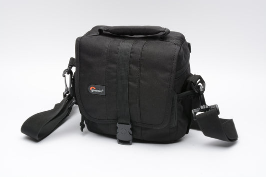 Lowepro Adventura 140 camera case shoulder bag, very clean