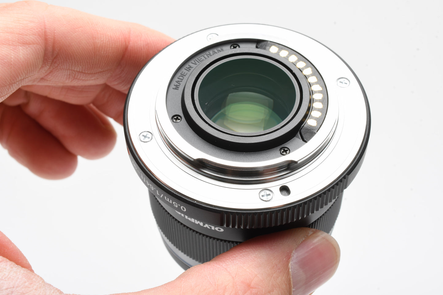 Olympus M. Zuiko Digital 45mm f1.8 MSC Micro 4/3 lens, Mint- (Black) +UV