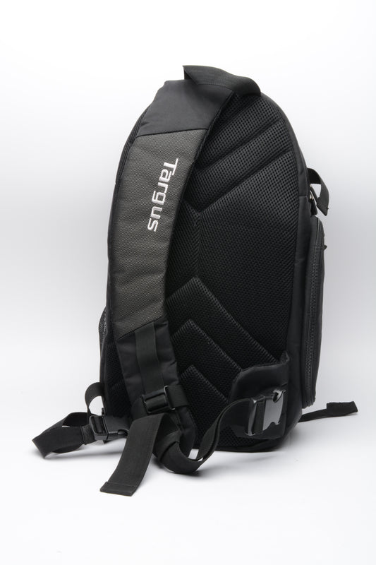 Targus sling pack for camera gear, nice, clean, versatile