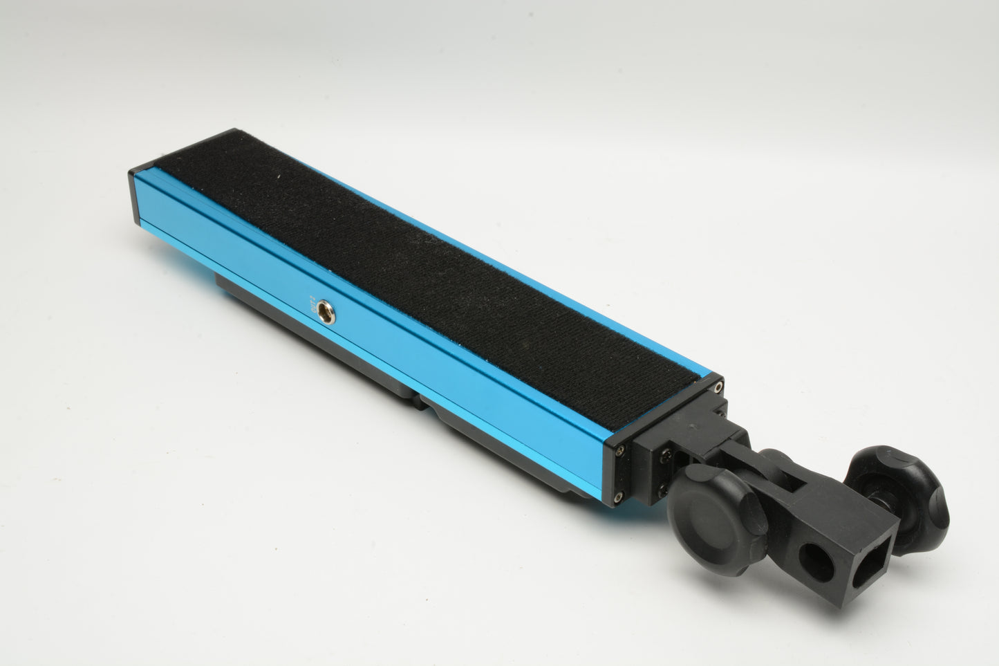 Dracast Yoga Series LED500 Bi-Color Flexible Panel DRYGFLD/B in case