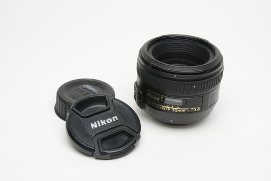 Nikon AF-S Nikkor 50mm f1.4G Lens, caps, sharp!