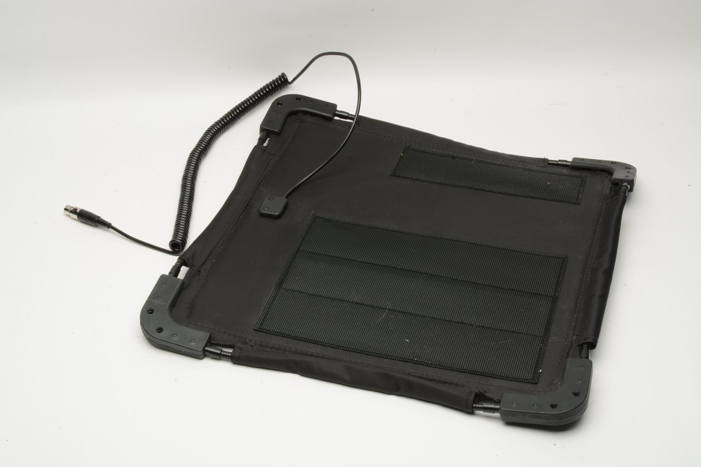 Dracast Yoga Series LED500 Bi-Color Flexible Panel DRYGFLD/B in case