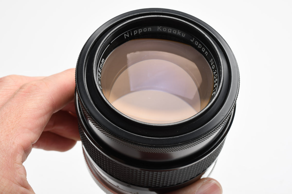 Nikon Nikkor-Q 135mm f2.8 Non-Ai lens, Sharp! w/Caps