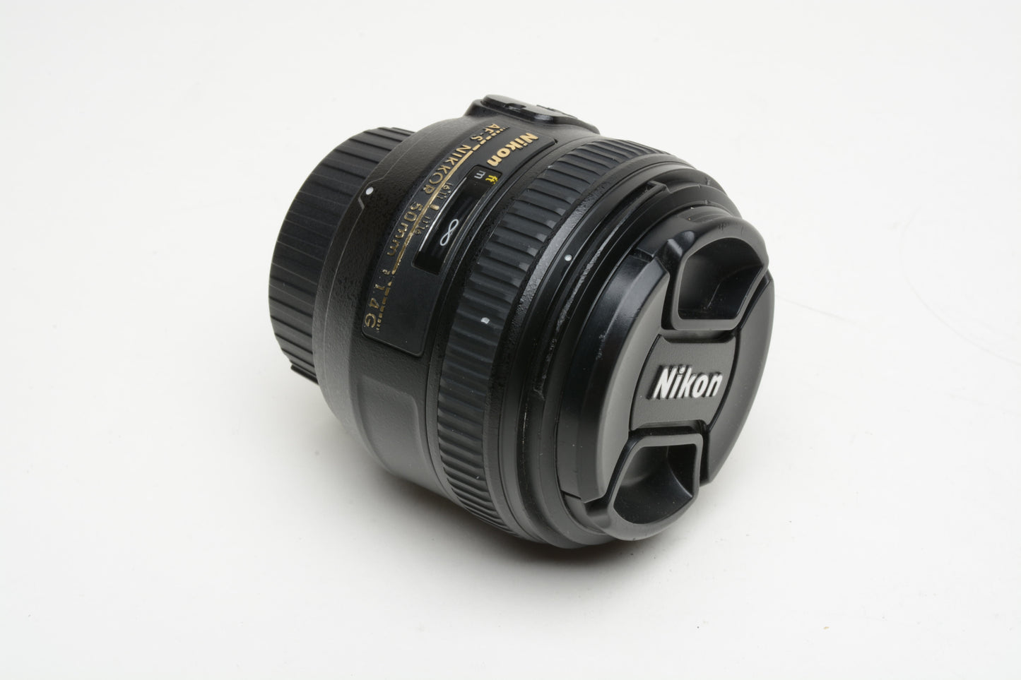 Nikon AF-S Nikkor 50mm f1.4G Lens, caps, sharp!