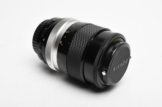 Nikon Nikkor-Q 135mm f2.8 Non-Ai lens, Sharp! w/Caps
