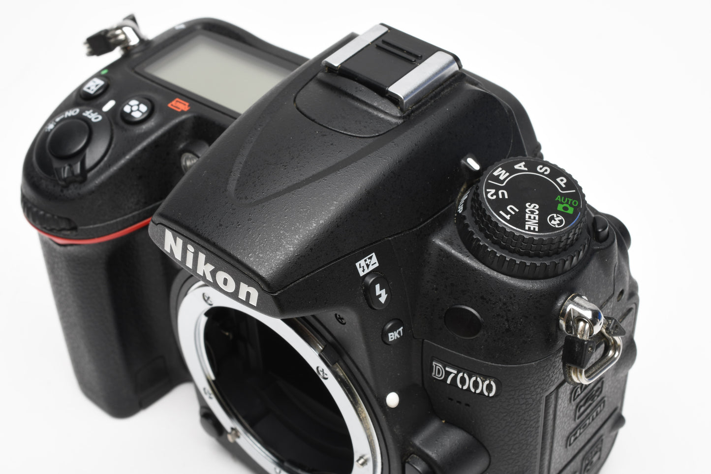 Nikon D7000 16.2MP DSLR, batt, charger, Only 125 Acts! Very clean, Minimal use