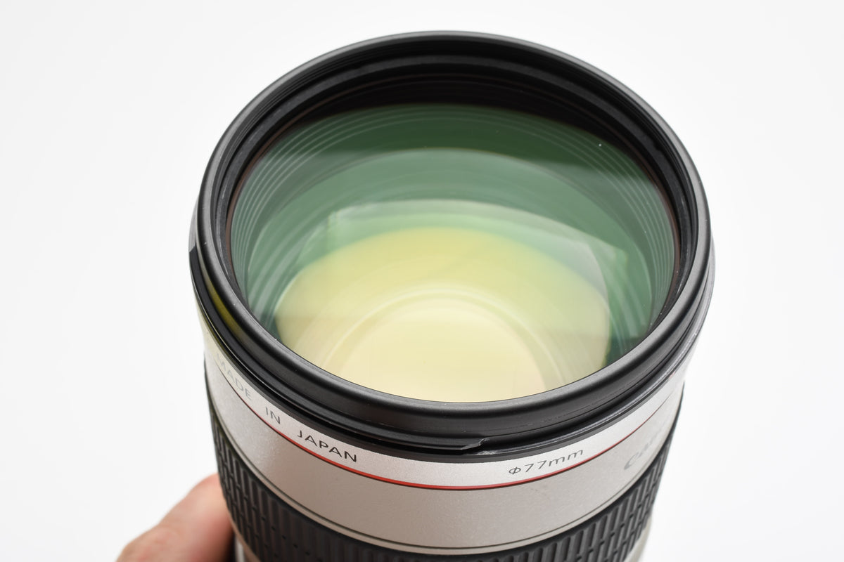 Canon EF 70-200mm f2.8L IS USM Tele zoom lens, caps, hood, collar, UV, Great!