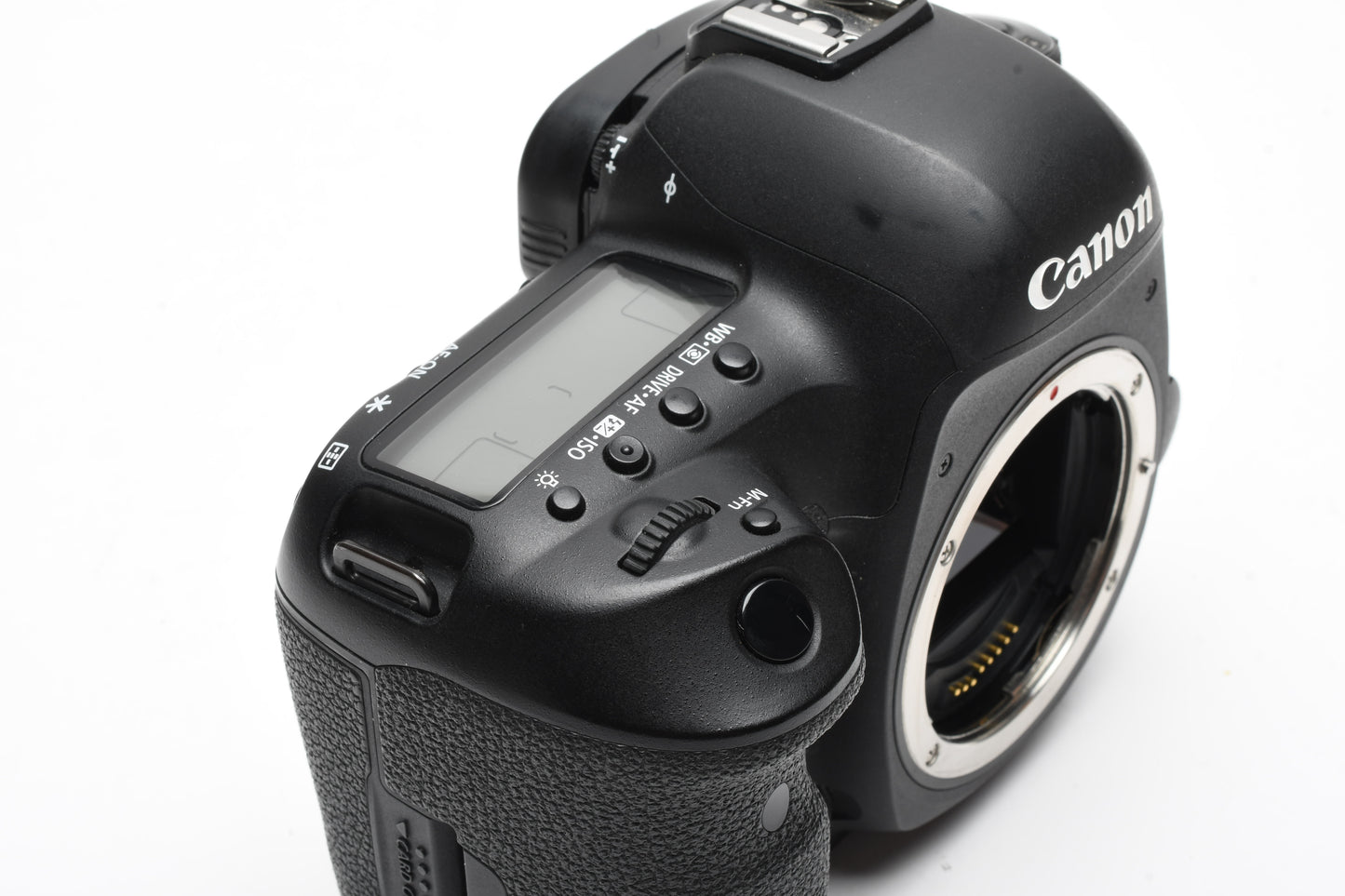Canon EOS 5D Mark IV Body w/2X Batts, Charger, 17,944 Acts! Great!