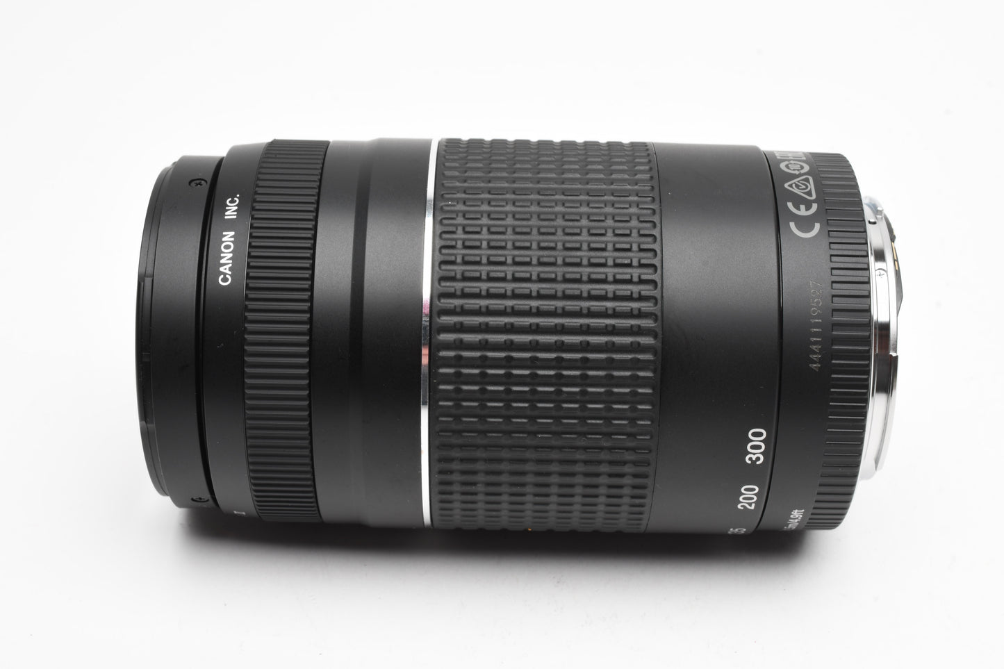 Canon EF 75-300mm f4-5.6 III Telephoto zoom lens, caps, Great!