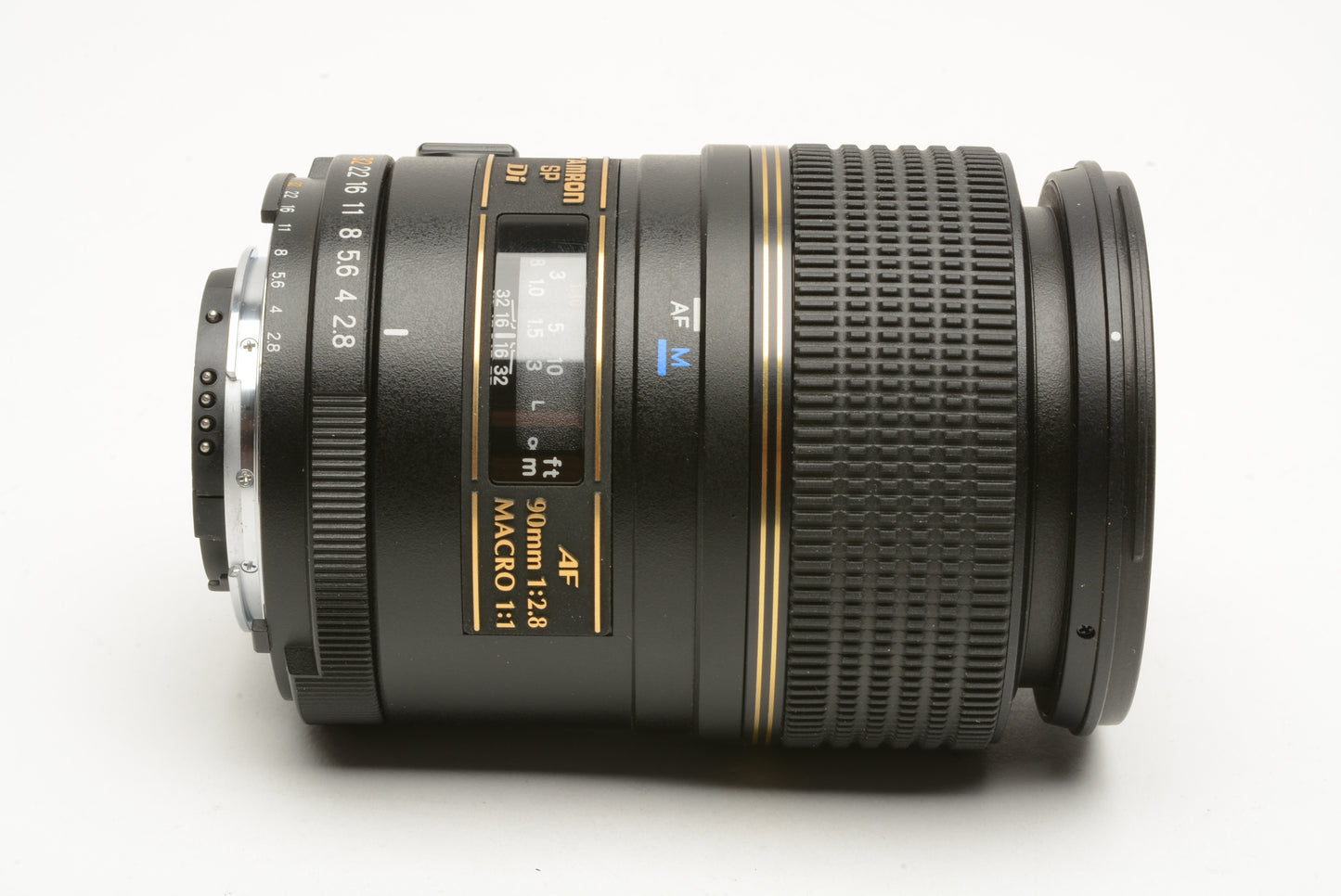 Tamron AF 90mm f2.8 Macro 1:1 SP Di lens 272E Nikon AF, caps, very clean & sharp +Pola