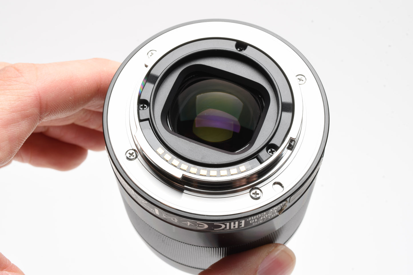 Sony 50mm f1.8 FE SEL50F18F Prime lens, Hood, Box, Clean