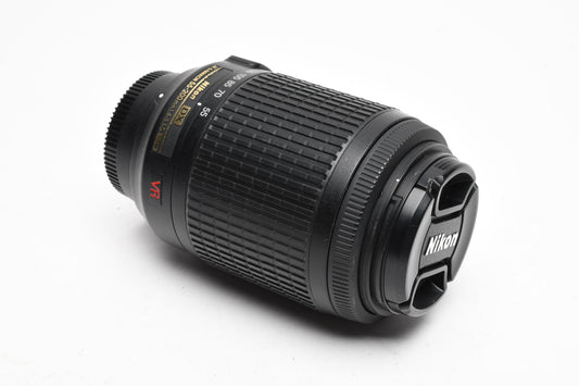 Nikon AF-S 55-200mm f4-5.6G ED VR DX SWM, Caps, Mint-