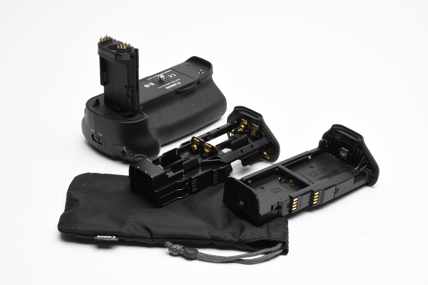 Canon BG-E11 Battery Grip w/AA and Lithium inserts, genuine Canon, Mint-