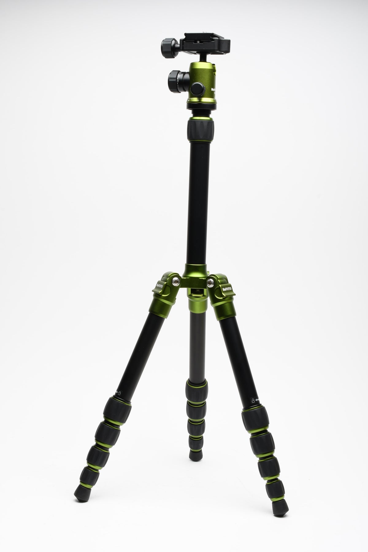 MeFoto BackPacker A0350 Aluminum Travel Tripod Green W/ Q0 Ball Head, Case+QR Plate