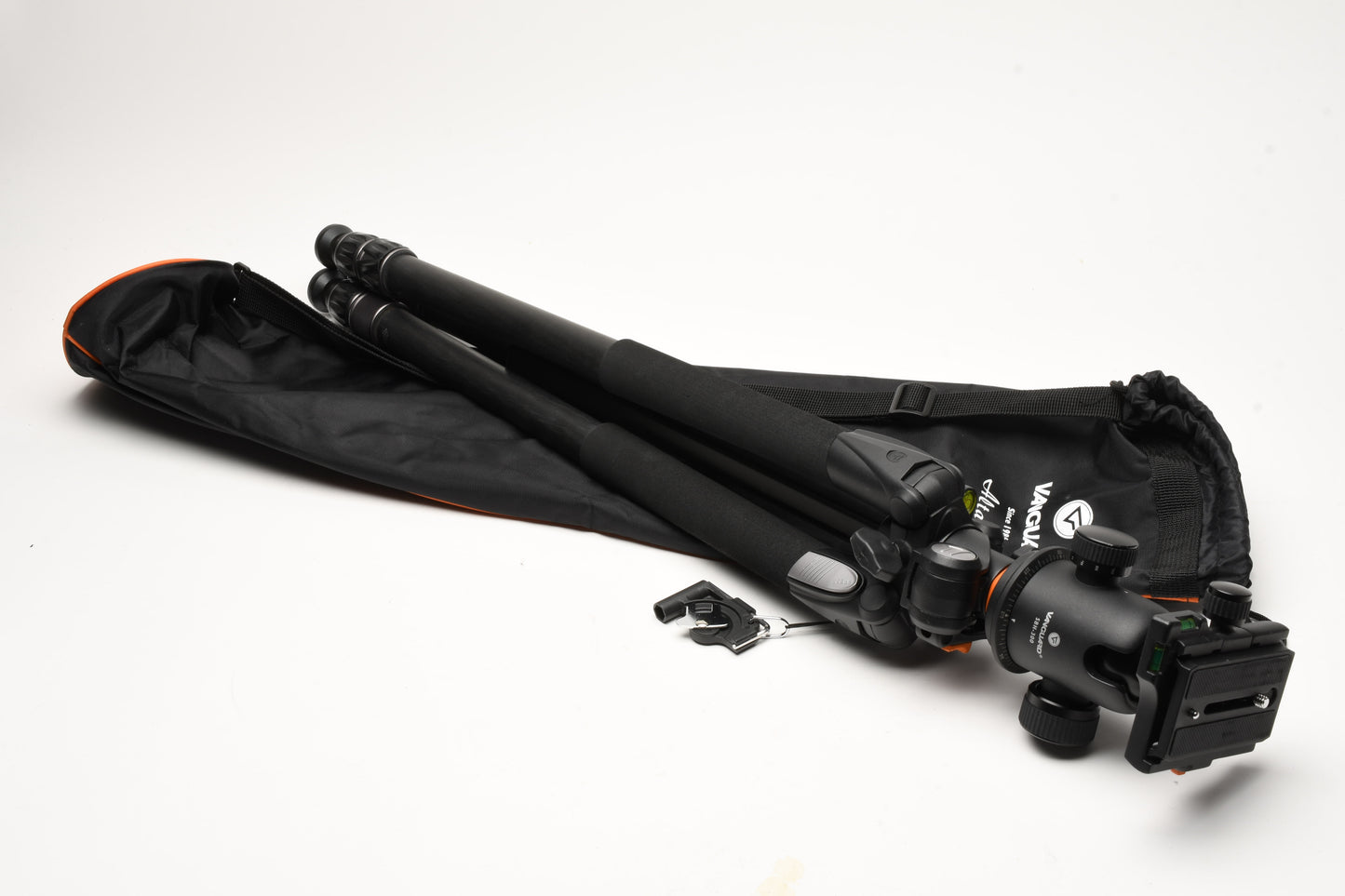 Vanguard Alta Pro 283CT Carbon Fiber tripod legs w/SBH-300 Head, Case, Great!