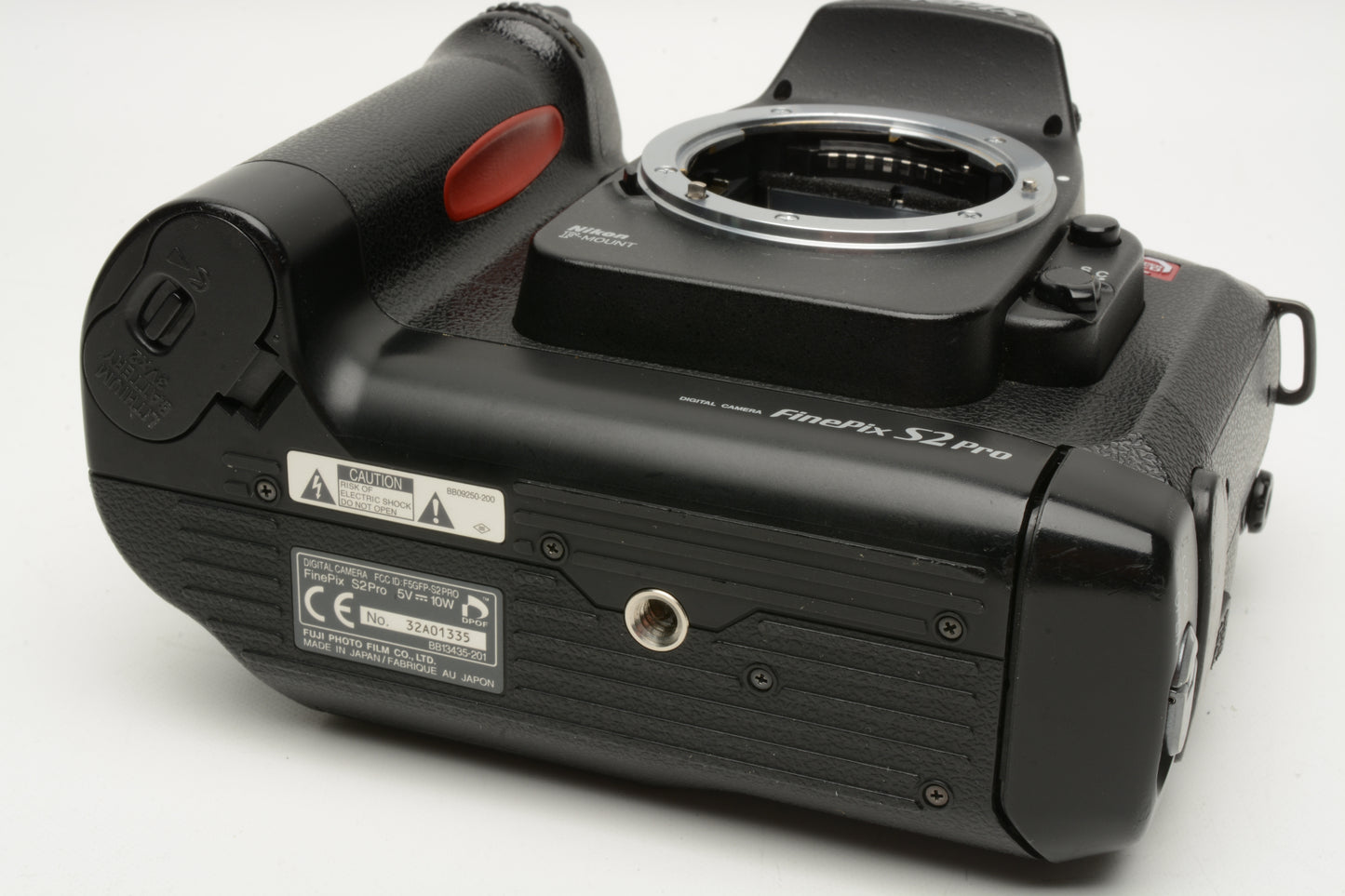 Fujifilm S2 Pro DSLR Body, AC adapter, CF card, cables, manuals, Boxed