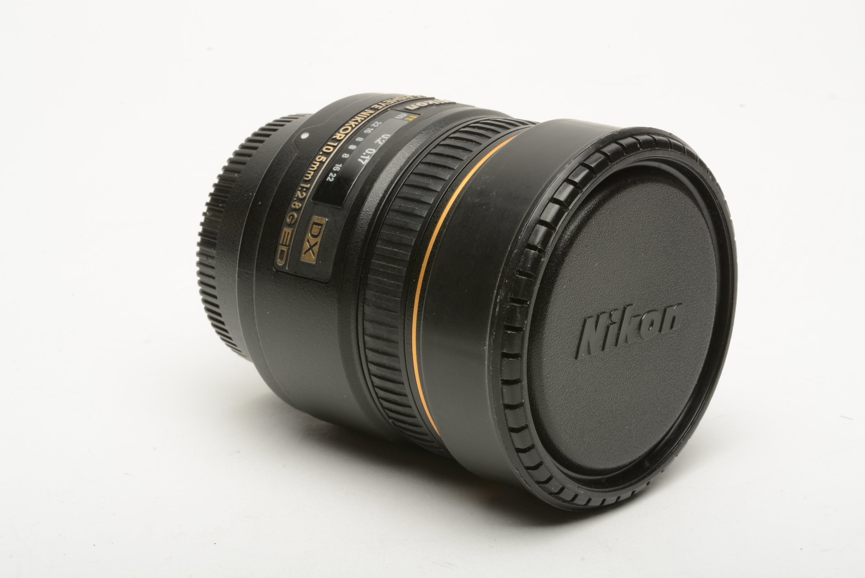 Nikon AF Fisheye Nikkor 10.5mm f2.8G ED wide lens, caps, clean