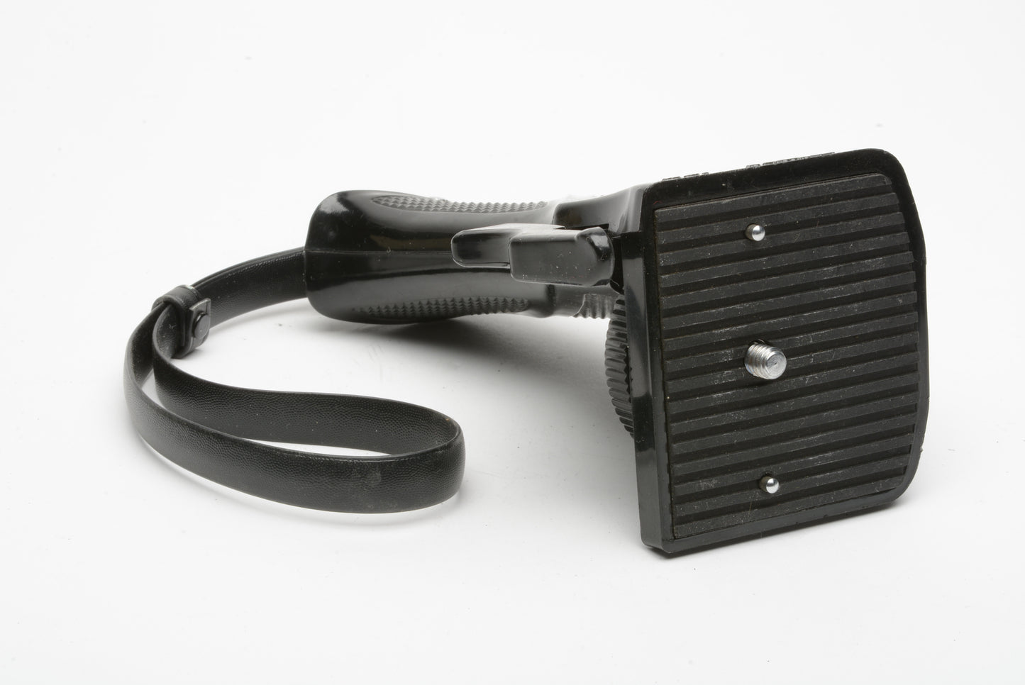 Mamiya TLR Pistol grip, wrist strap very clean