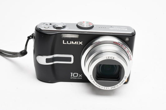 Panasonic LUMIX DMC-TZ3 7.2MP Digital Point&Shoot Camera, Batt+charger