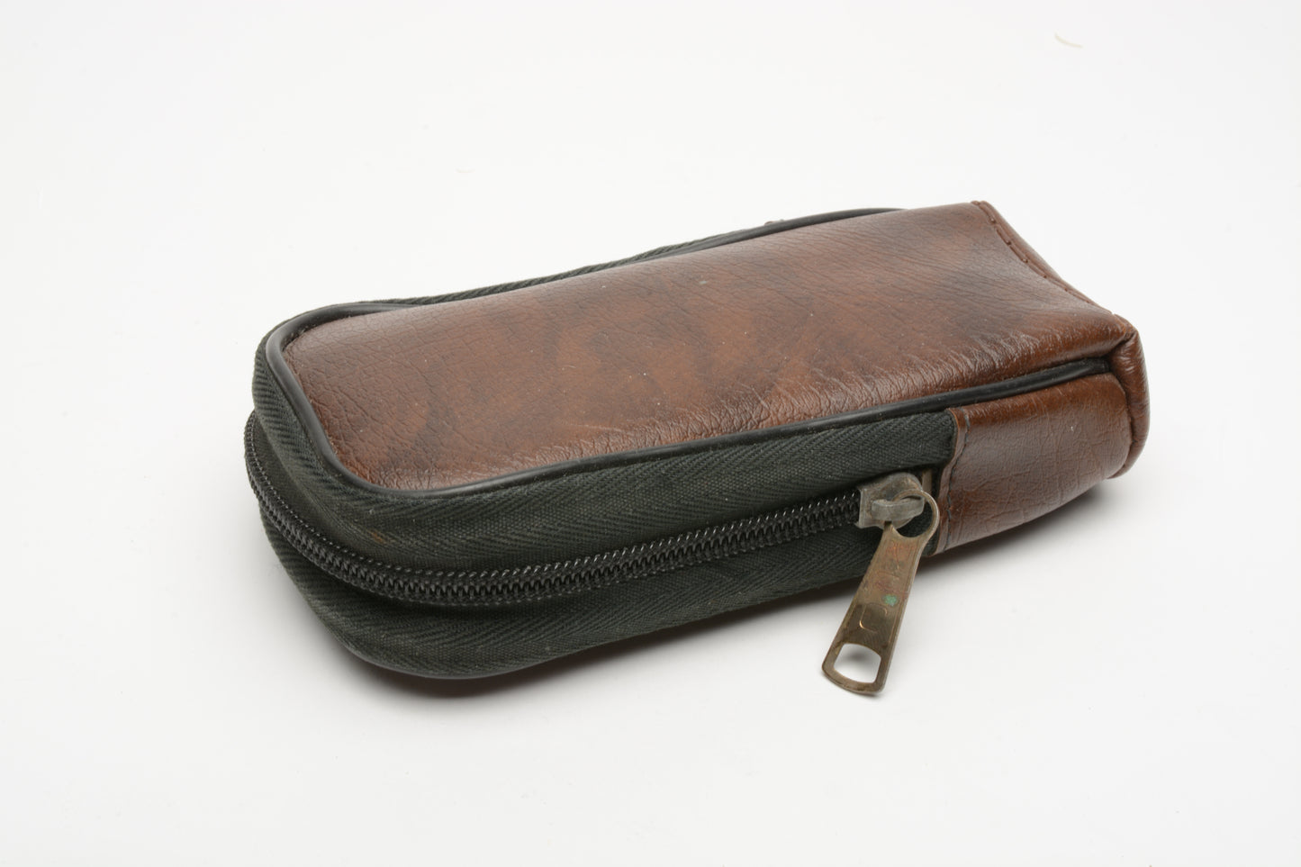 Minolta Pocket Autopak 200 110 Camera in case, works