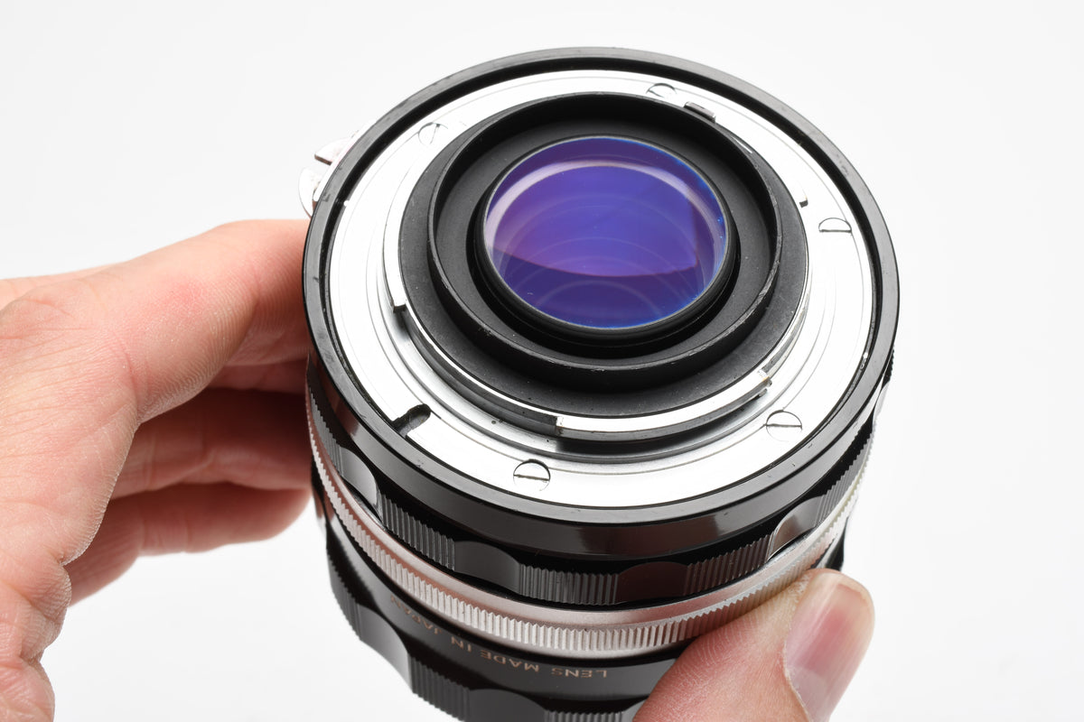 Nikon Nikkor-P Nippon Kogaku 105mm f2.5 Non-Ai Lens, Sharp!