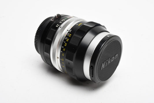 Nikon Nikkor-P Nippon Kogaku 105mm f2.5 Non-Ai Lens, Sharp!