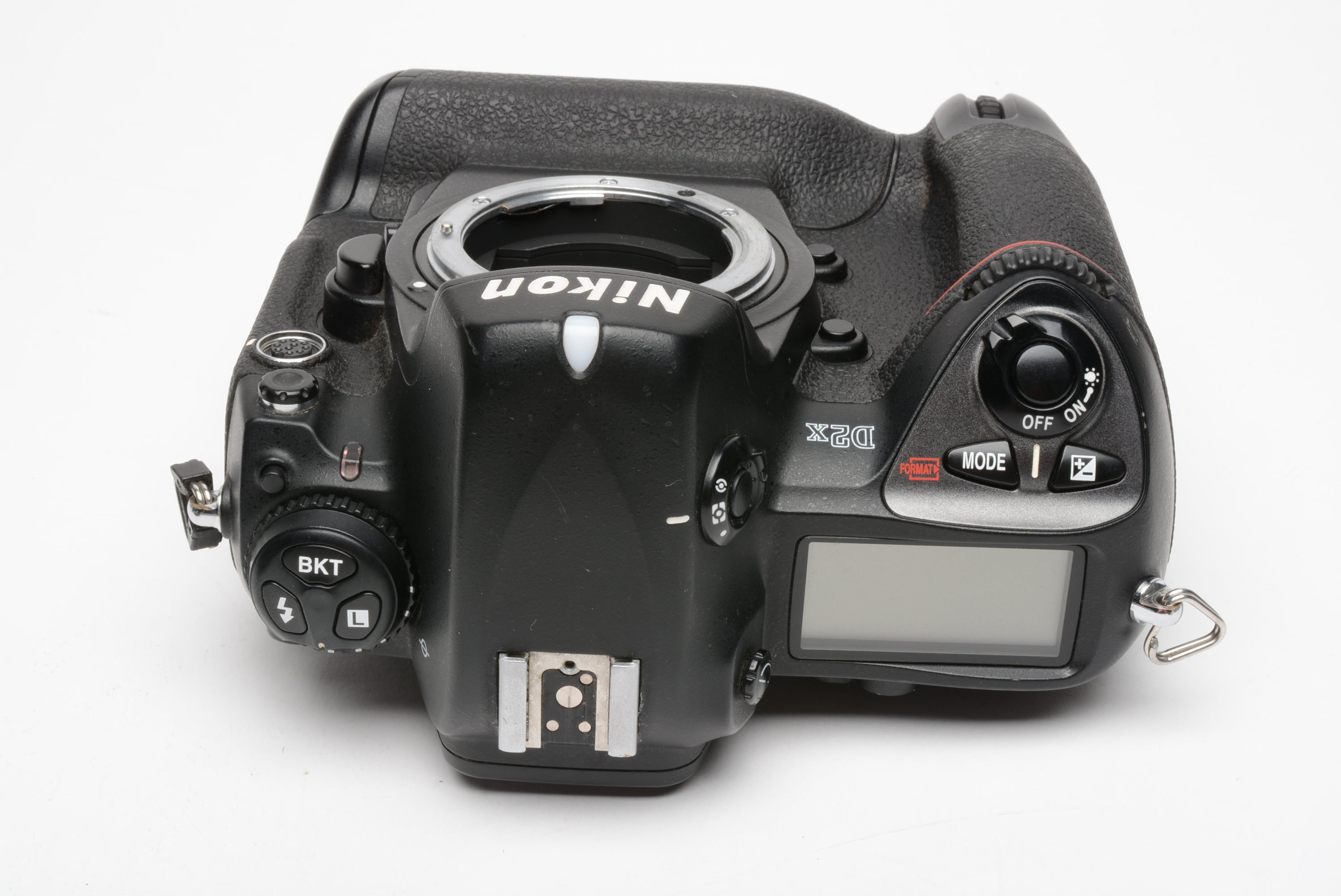 Nikon D2X DSLR Body, 2batts, charger, 4Gb CF card, LCD cover, 45K 