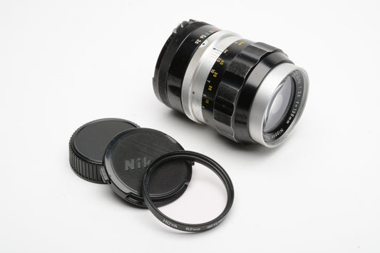 Nikon Nikkor-Q 135mm f3.5 Non-AI Portrait lens, caps, Sky, Good!