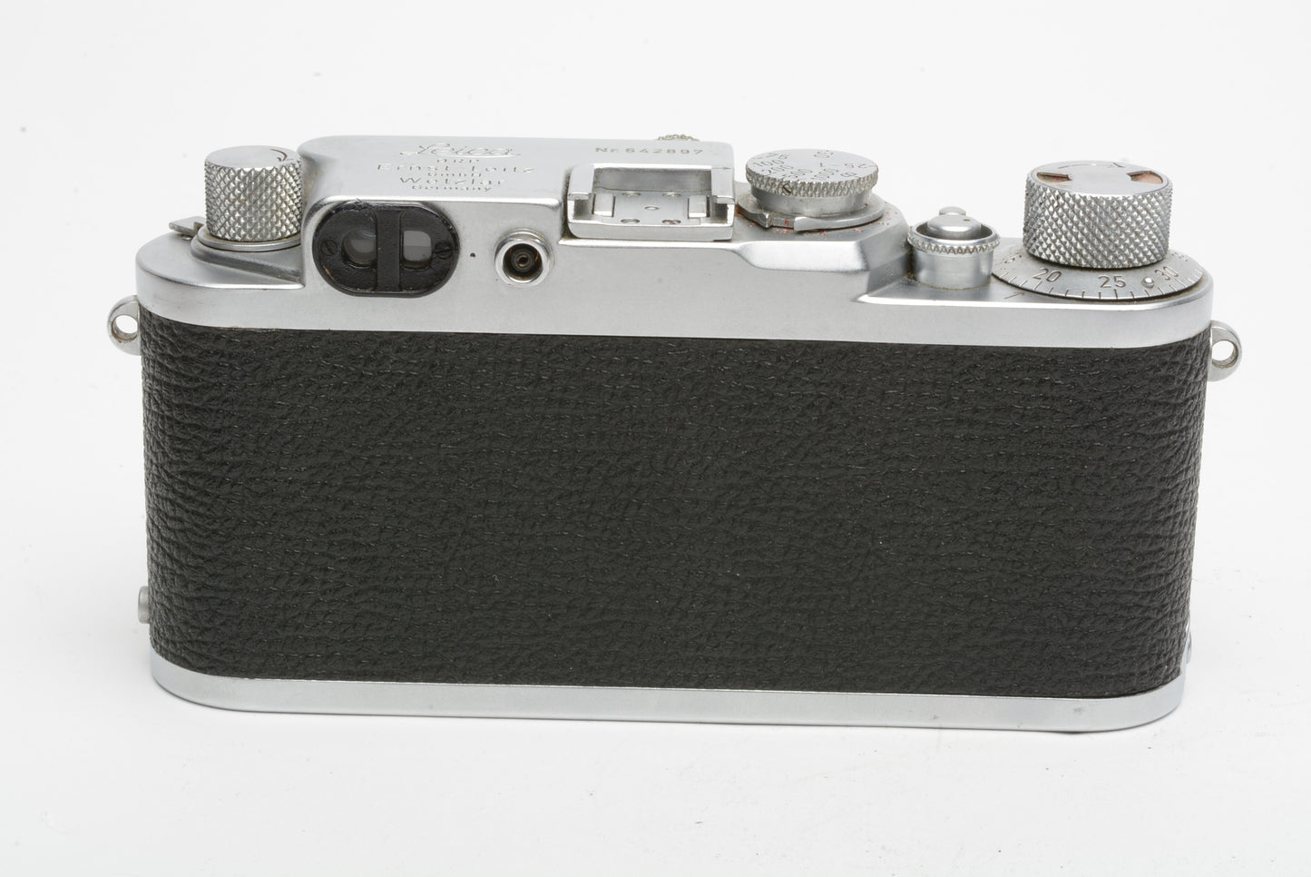 Leica Leitz Elmar 9cm 90mm f4 lens, caps, hood, Very clean, nice!