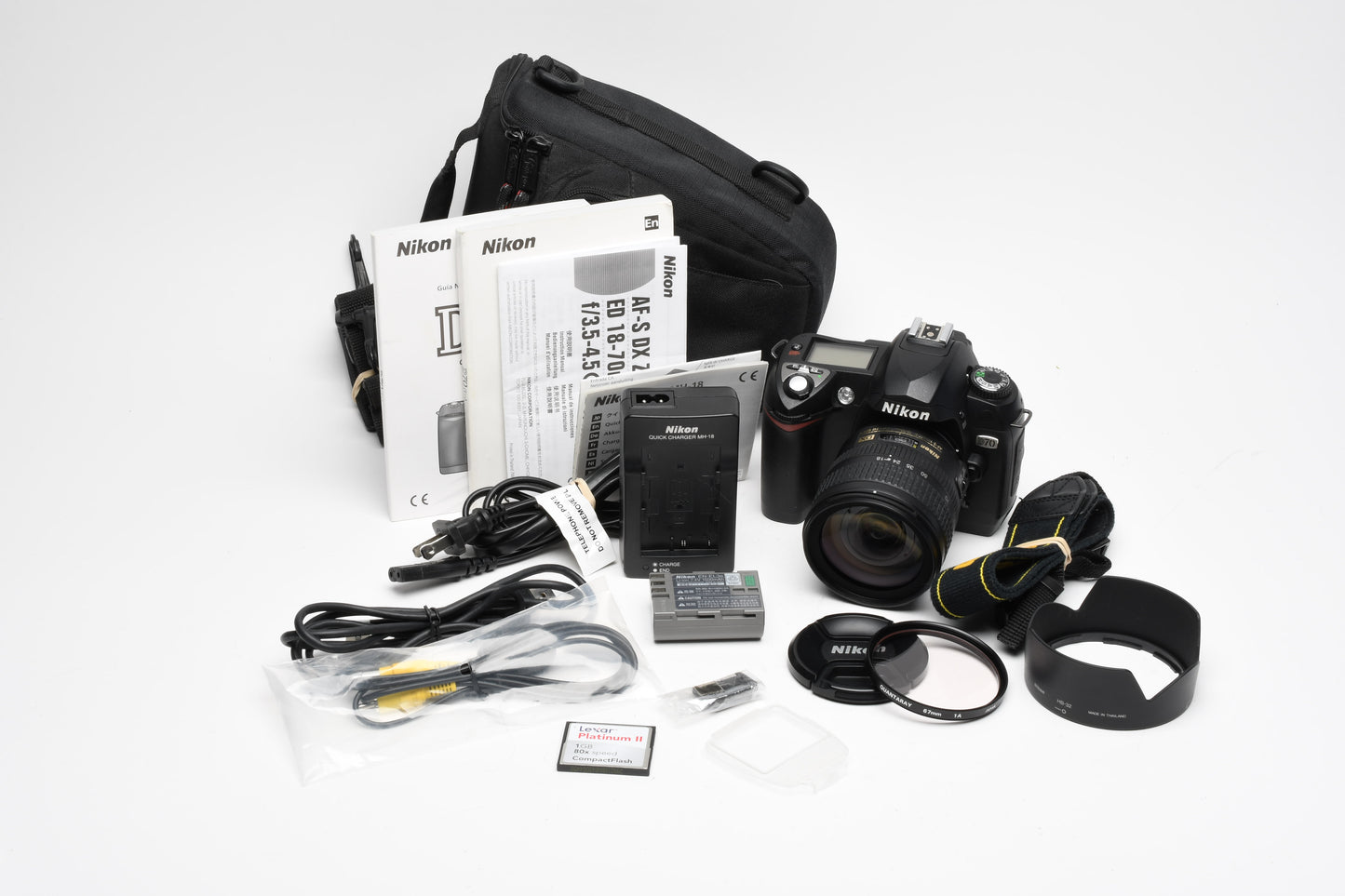 Nikon D70 DSLR w/18-70mm f3.5-4.5G ED VR bundle, Only 1660 Acts! + Case