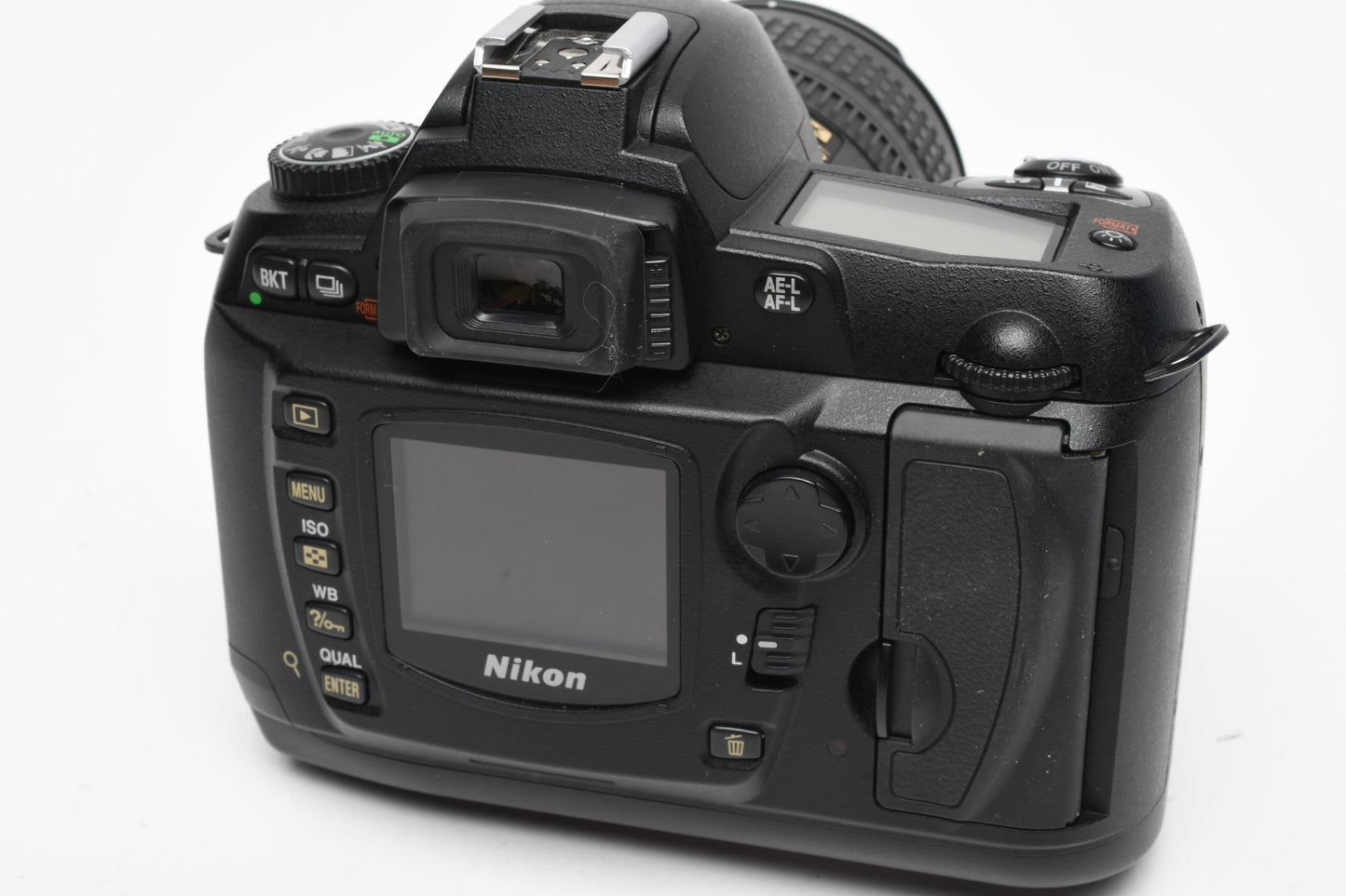 Nikon D70 DSLR w/18-70mm f3.5-4.5G ED VR bundle, Only 1660 Acts! + Case