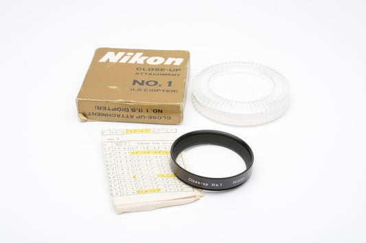 Nikon No. 1 1.5 Diopter Close-up Attachment in box, Mint