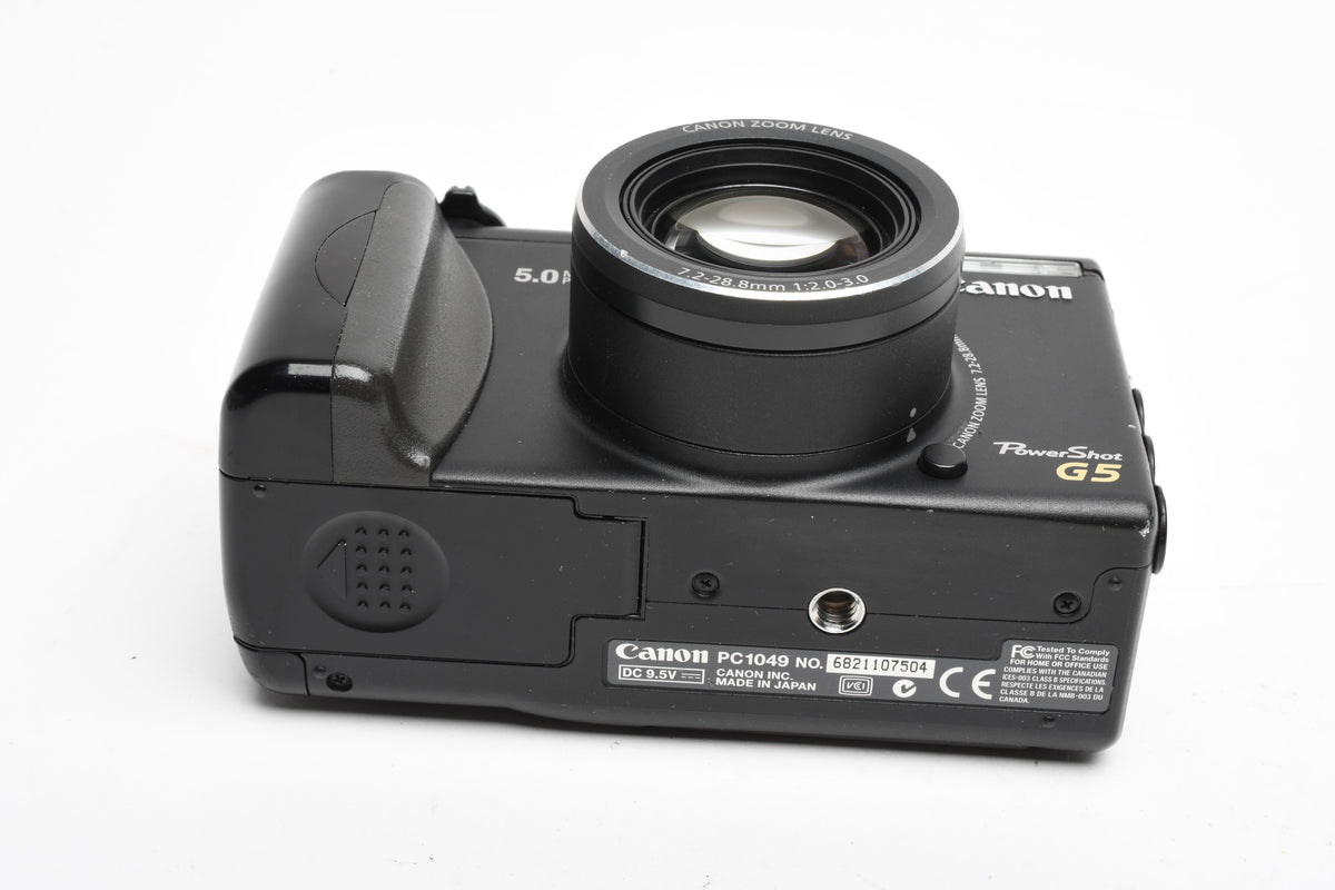 Canon PowerShot G5 5MP Digital Point&Shoot camera, Batt+Charger, lenses, remote, Great!