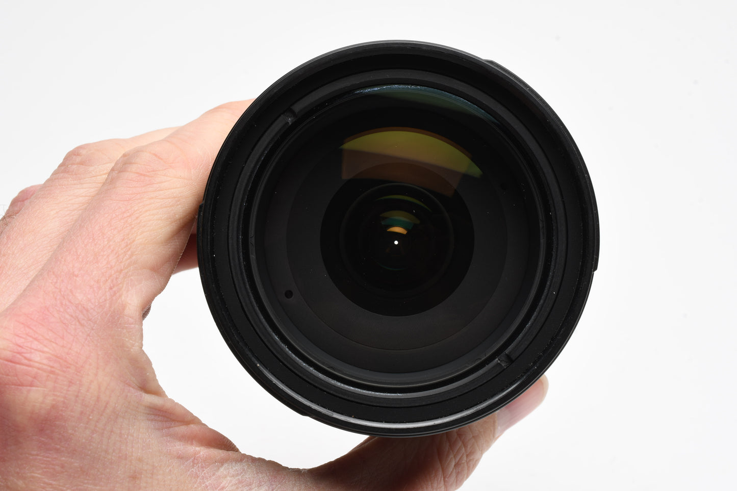 Nikon AF-S Nikkor 18-200mm F3.5-5.6G ED VR DX zoom lens, Pouch, Hood, Mint-