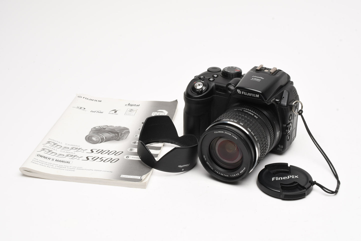 Fujifilm S9000 9MP Digital Point&Shoot camera, manual, hood, Sharp!