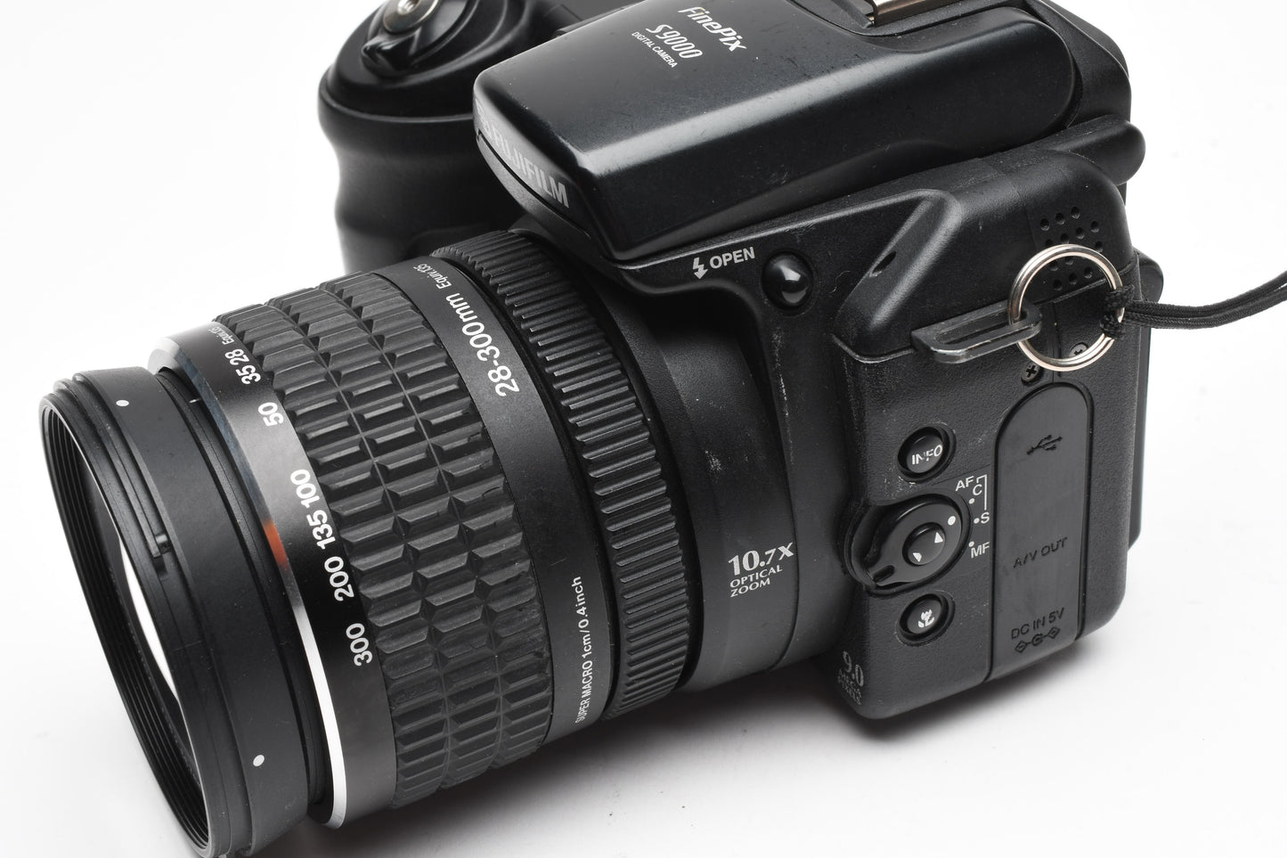 Fujifilm S9000 9MP Digital Point&Shoot camera, manual, hood, Sharp!