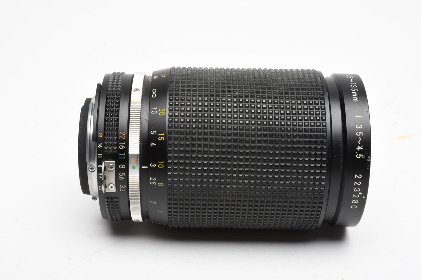 Nikon Nikkor MF 35-135mm f3.5-4.5 AIS macro zoom lens, Good & Versatile