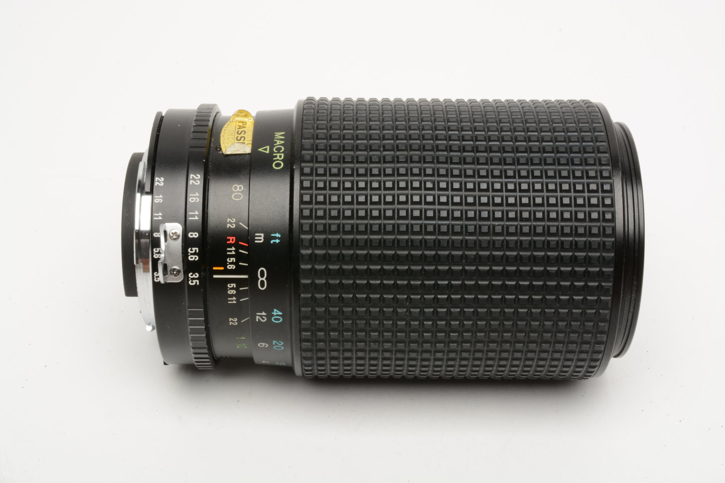 Tokina RMC 80-200mm f3.5-4.5 zoom lens Nikon F AI-s Mount, Caps, Mint-