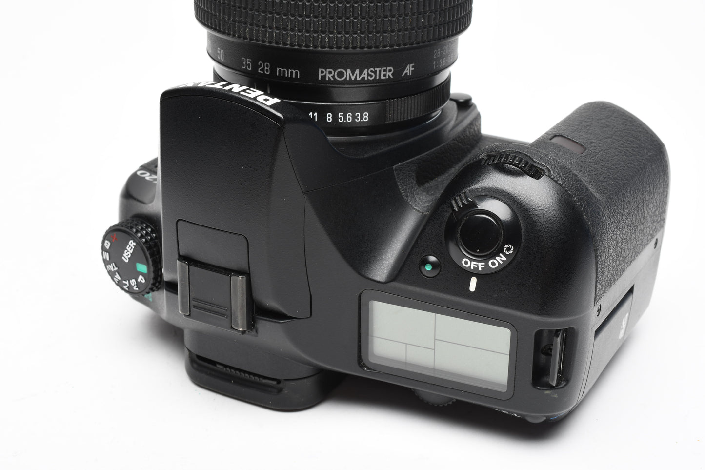 Pentax K20D 14.6MP DSLR w/Promaster 28-200mm Zoom, Only 20K Acts