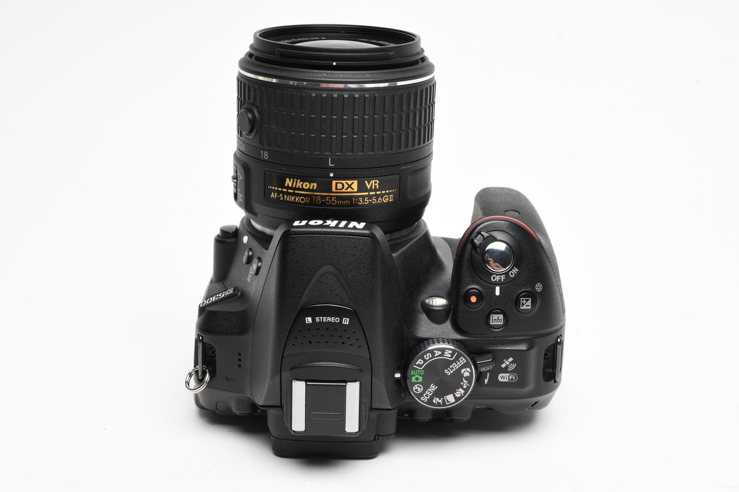 Nikon D5300 DSLR w/18-55mm zoom, 2X batts+charger+wrist strap+book Only 7259 Acts