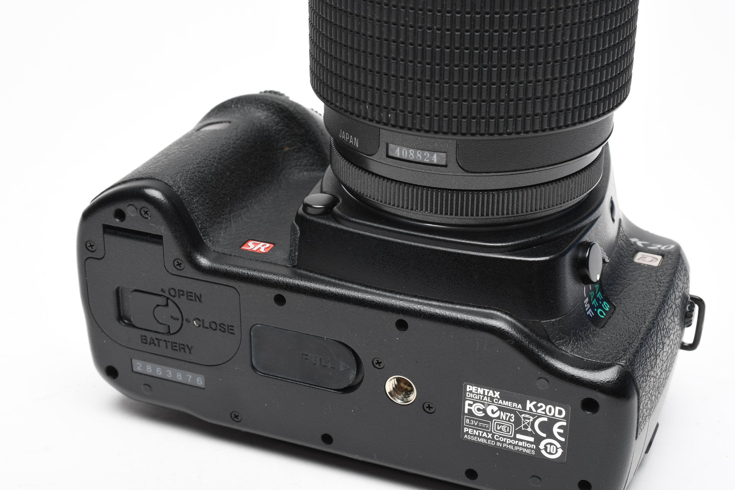 Pentax K20D 14.6MP DSLR w/Promaster 28-200mm Zoom, Only 20K Acts