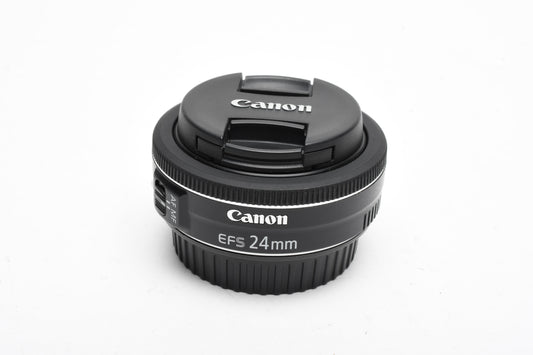 Canon EFS 24mm F2.8 STM Pancake macro lens, w/Caps, Mint
