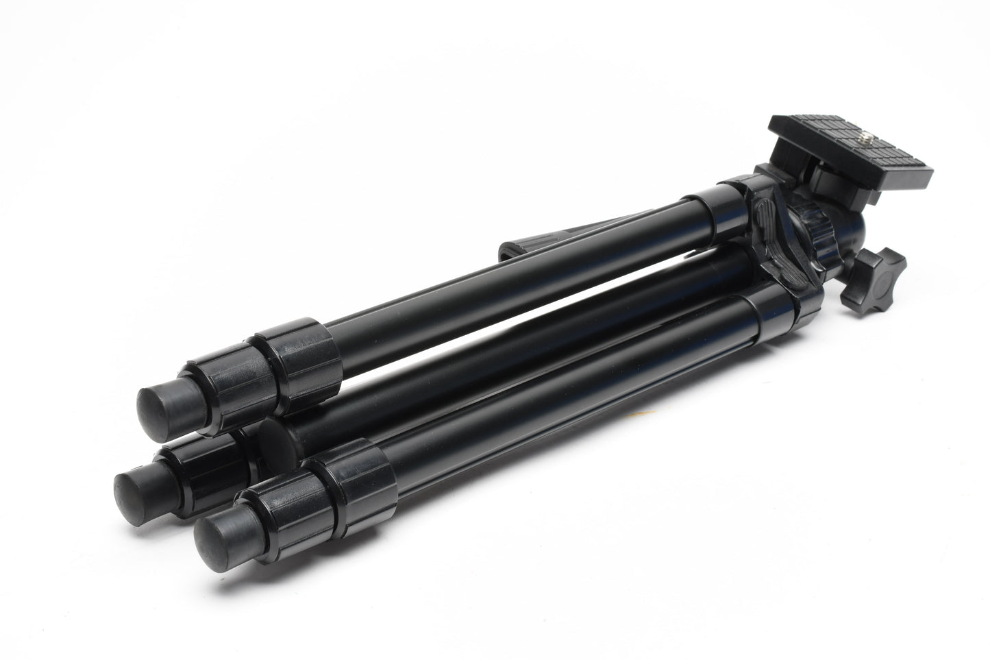 Benro? B Compact Tripod, 14" folded 36" expanded, Light weight