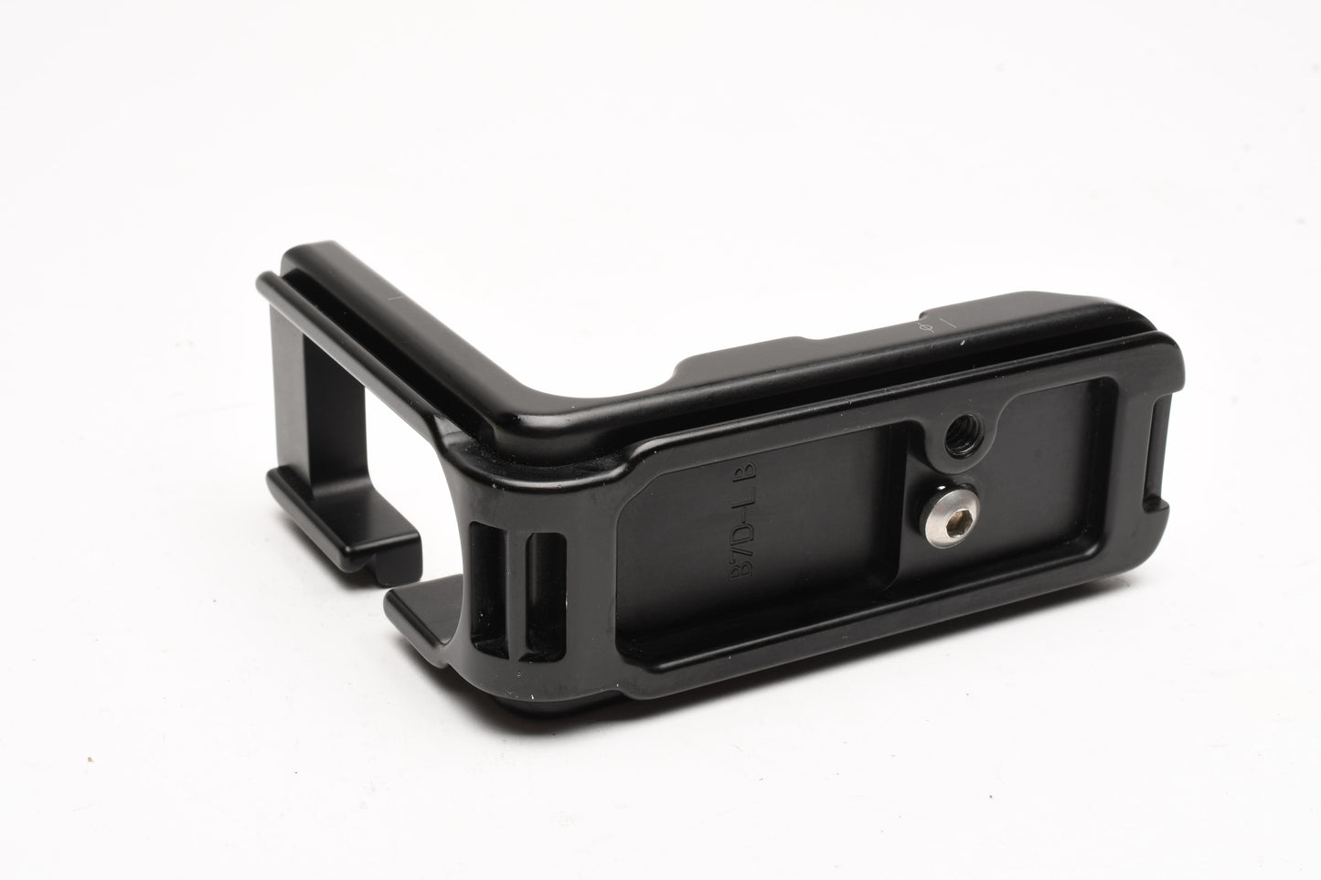RRS Really Right Stuff B7D-LB L-Plate for Canon EOS 7D, Clean